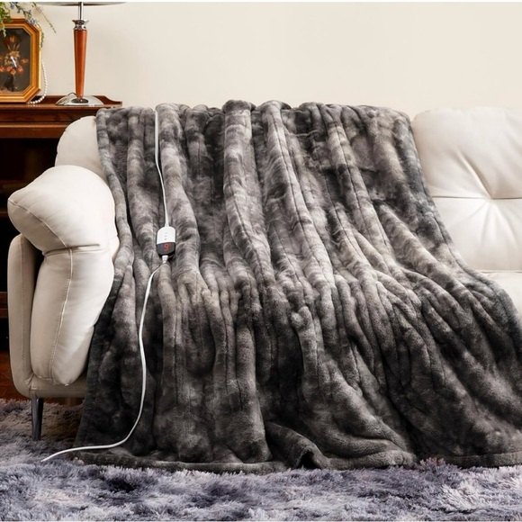 MAXEVE Throw Faux Rabbit Fur Blanket - Picture 4 of 4